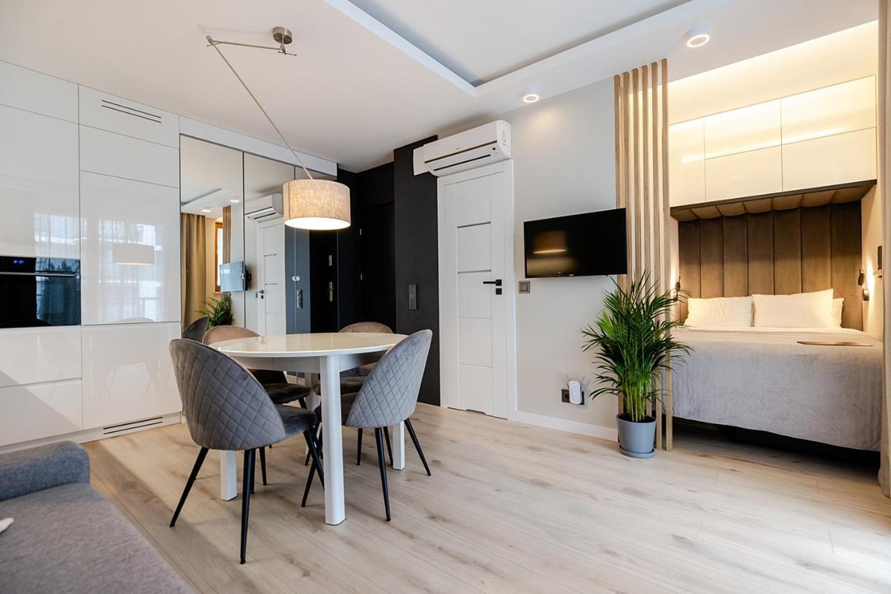 ורשה Apartment Wola, Wi-Fi, Smart Lock, Air Condition מראה חיצוני תמונה