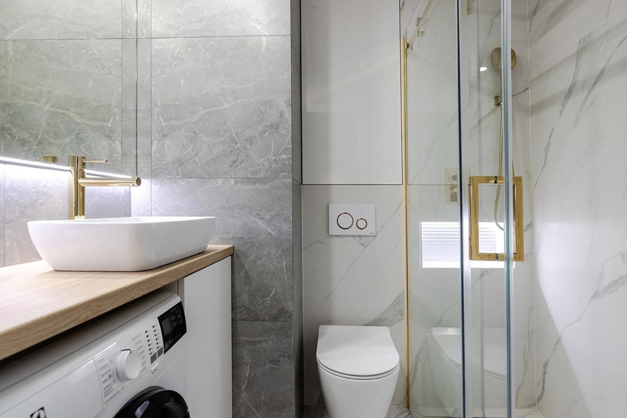 ורשה Apartment Wola, Wi-Fi, Smart Lock, Air Condition מראה חיצוני תמונה