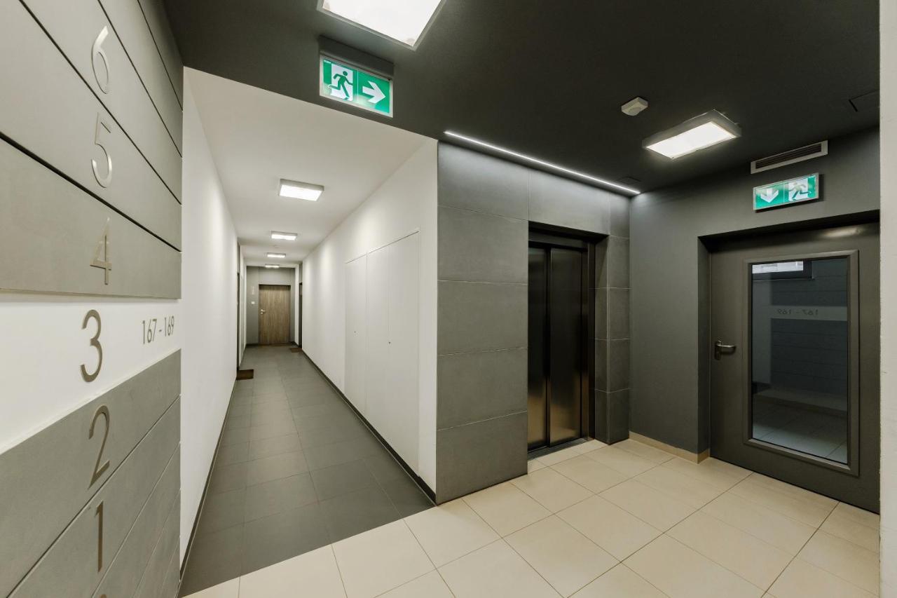 ורשה Apartment Wola, Wi-Fi, Smart Lock, Air Condition מראה חיצוני תמונה