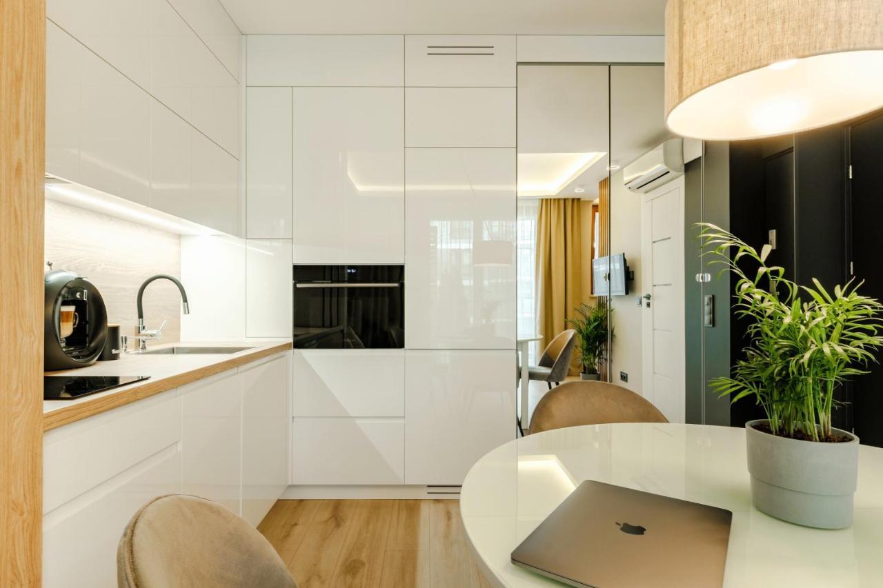 ורשה Apartment Wola, Wi-Fi, Smart Lock, Air Condition מראה חיצוני תמונה